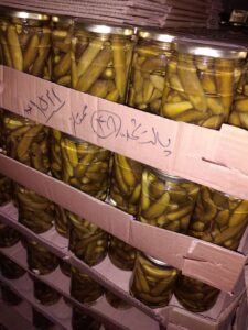 قیمت خیارشور حلب و شیشه در سال جدید